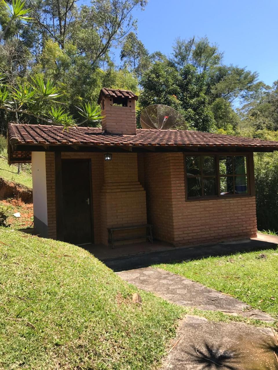 Fazenda Pedra Riscada *